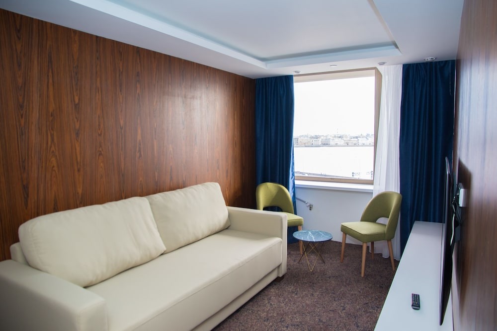 هتل سنت پترزبورگ